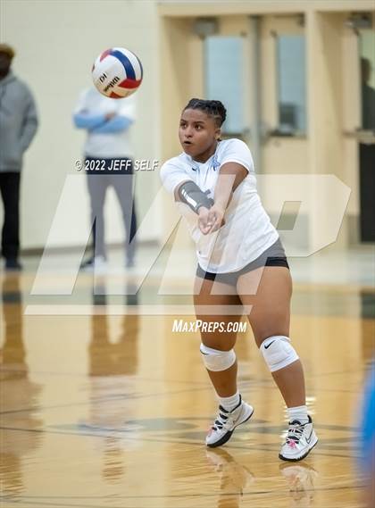 Thumbnail 2 in Indian River @ Hickory photogallery.