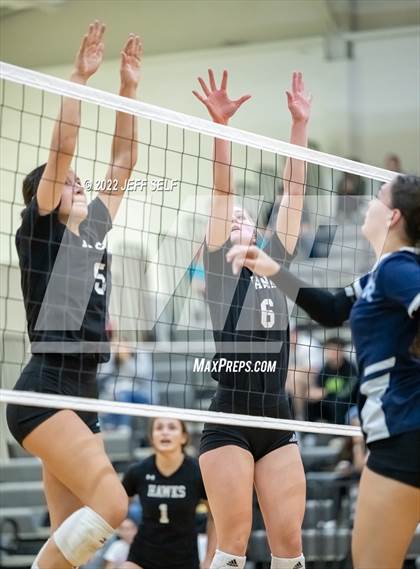 Thumbnail 2 in Indian River @ Hickory photogallery.
