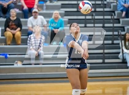 Thumbnail 1 in Indian River @ Hickory photogallery.