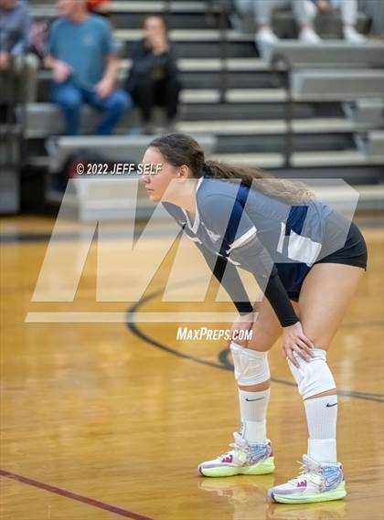Thumbnail 2 in Indian River @ Hickory photogallery.