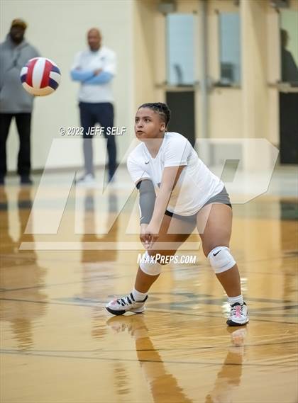 Thumbnail 1 in Indian River @ Hickory photogallery.