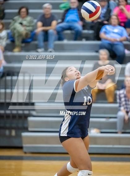 Thumbnail 3 in Indian River @ Hickory photogallery.
