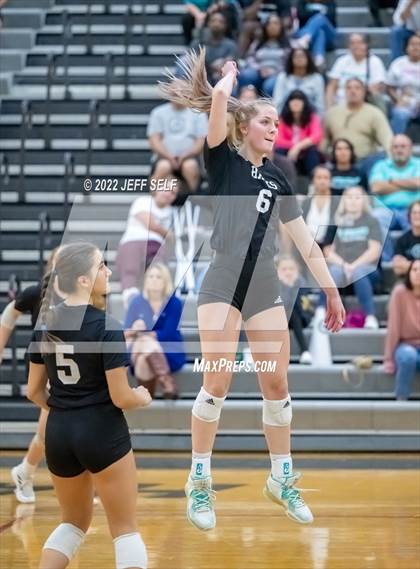 Thumbnail 3 in Indian River @ Hickory photogallery.