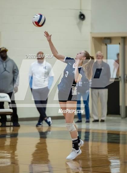 Thumbnail 2 in Indian River @ Hickory photogallery.