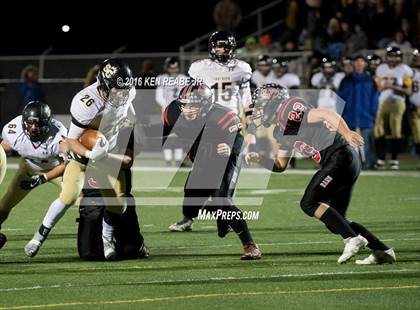Thumbnail 1 in Ligonier Valley vs. Southern Columbia Area (PIAA Class 2A Semifinal) photogallery.