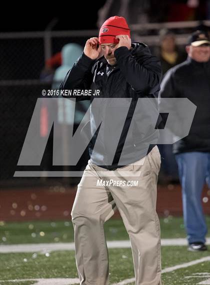 Thumbnail 1 in Ligonier Valley vs. Southern Columbia Area (PIAA Class 2A Semifinal) photogallery.