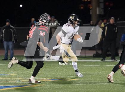 Thumbnail 1 in Ligonier Valley vs. Southern Columbia Area (PIAA Class 2A Semifinal) photogallery.