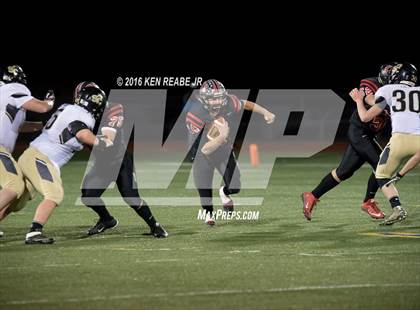 Thumbnail 2 in Ligonier Valley vs. Southern Columbia Area (PIAA Class 2A Semifinal) photogallery.