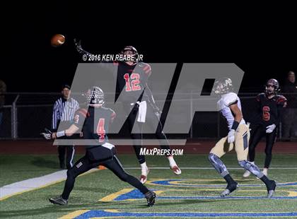 Thumbnail 2 in Ligonier Valley vs. Southern Columbia Area (PIAA Class 2A Semifinal) photogallery.