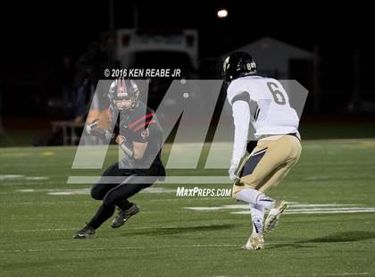 Thumbnail 3 in Ligonier Valley vs. Southern Columbia Area (PIAA Class 2A Semifinal) photogallery.
