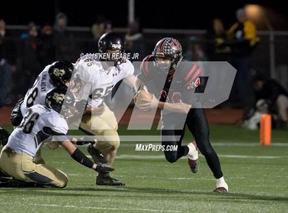 Thumbnail 1 in Ligonier Valley vs. Southern Columbia Area (PIAA Class 2A Semifinal) photogallery.