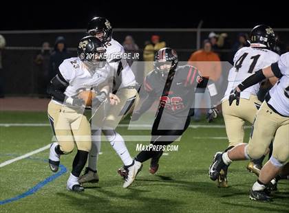 Thumbnail 3 in Ligonier Valley vs. Southern Columbia Area (PIAA Class 2A Semifinal) photogallery.