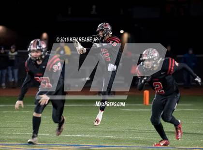 Thumbnail 2 in Ligonier Valley vs. Southern Columbia Area (PIAA Class 2A Semifinal) photogallery.