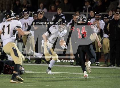 Thumbnail 1 in Ligonier Valley vs. Southern Columbia Area (PIAA Class 2A Semifinal) photogallery.