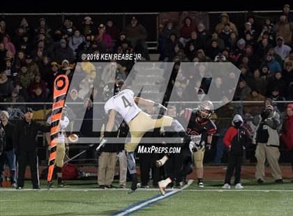 Thumbnail 2 in Ligonier Valley vs. Southern Columbia Area (PIAA Class 2A Semifinal) photogallery.