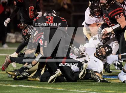 Thumbnail 3 in Ligonier Valley vs. Southern Columbia Area (PIAA Class 2A Semifinal) photogallery.