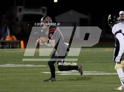 Thumbnail 2 in Ligonier Valley vs. Southern Columbia Area (PIAA Class 2A Semifinal) photogallery.