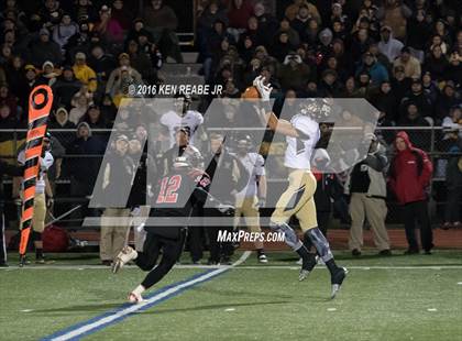 Thumbnail 3 in Ligonier Valley vs. Southern Columbia Area (PIAA Class 2A Semifinal) photogallery.