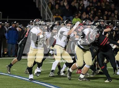 Thumbnail 2 in Ligonier Valley vs. Southern Columbia Area (PIAA Class 2A Semifinal) photogallery.