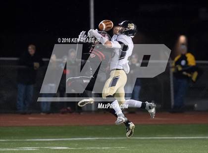 Thumbnail 1 in Ligonier Valley vs. Southern Columbia Area (PIAA Class 2A Semifinal) photogallery.