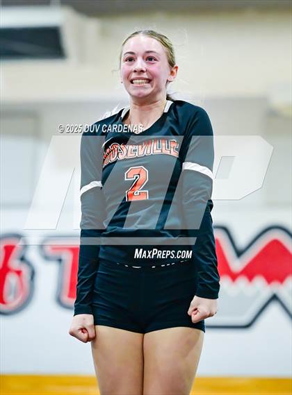 Thumbnail 3 in Twelve Bridges vs. Roseville (CIF SJS Div 2 Stunt Finals) photogallery.