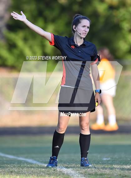 Thumbnail 1 in Chapel Hill @ Cardinal Gibbons photogallery.