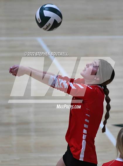 Thumbnail 2 in Van @ Canton photogallery.
