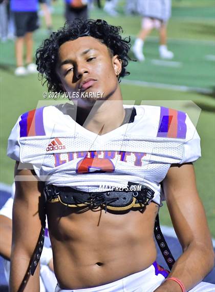 Thumbnail 3 in Liberty @ Bishop Gorman (NIAA 5A Southern Region Championship) photogallery.