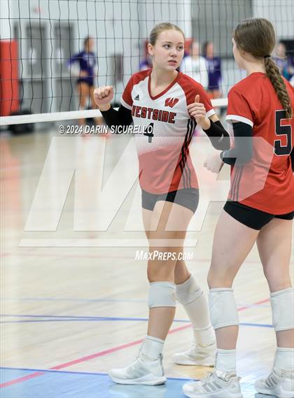 Thumbnail 2 in Omaha Westside vs. South Medford (Nike TOC Southwest) photogallery.