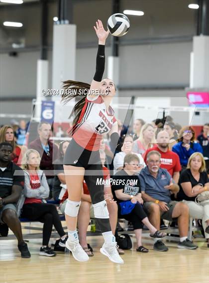 Thumbnail 1 in Omaha Westside vs. South Medford (Nike TOC Southwest) photogallery.