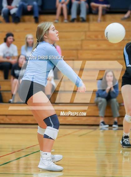 Thumbnail 3 in Deer Valley vs Lake Havasu (AIA 4A Round 1 Playoff) photogallery.