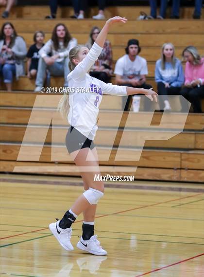 Thumbnail 3 in Deer Valley vs Lake Havasu (AIA 4A Round 1 Playoff) photogallery.