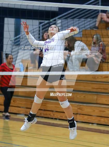Thumbnail 3 in Deer Valley vs Lake Havasu (AIA 4A Round 1 Playoff) photogallery.
