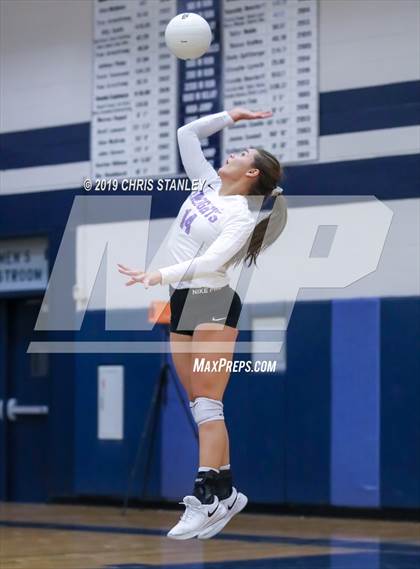 Thumbnail 2 in Deer Valley vs Lake Havasu (AIA 4A Round 1 Playoff) photogallery.