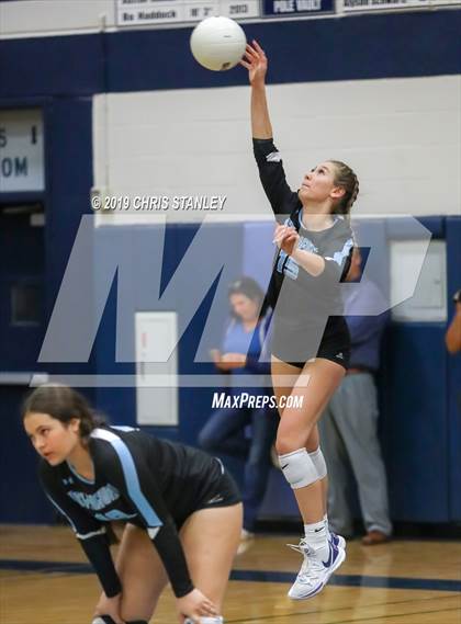 Thumbnail 3 in Deer Valley vs Lake Havasu (AIA 4A Round 1 Playoff) photogallery.