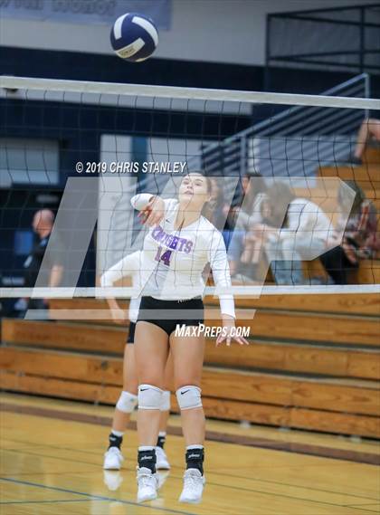 Thumbnail 2 in Deer Valley vs Lake Havasu (AIA 4A Round 1 Playoff) photogallery.