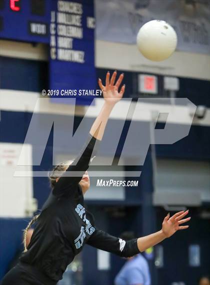 Thumbnail 1 in Deer Valley vs Lake Havasu (AIA 4A Round 1 Playoff) photogallery.