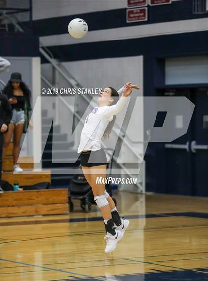 Thumbnail 1 in Deer Valley vs Lake Havasu (AIA 4A Round 1 Playoff) photogallery.