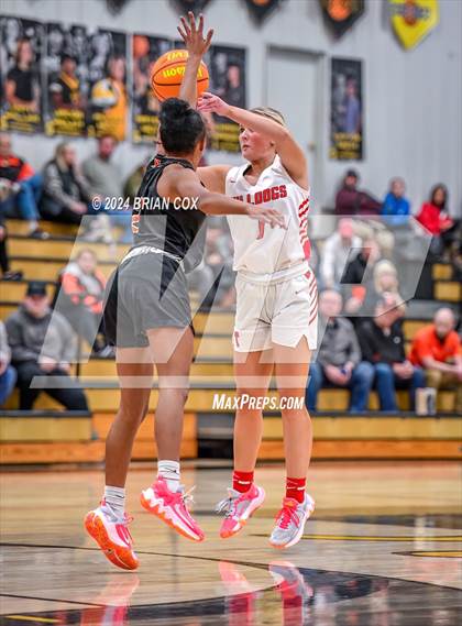 Thumbnail 1 in Tuckerman vs Newport (3A-2 District Tournament) photogallery.