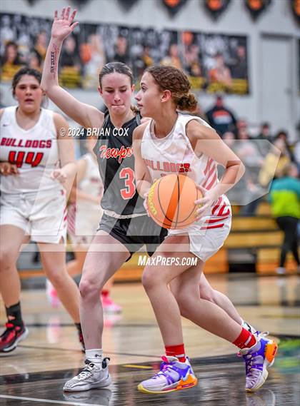 Thumbnail 3 in Tuckerman vs Newport (3A-2 District Tournament) photogallery.