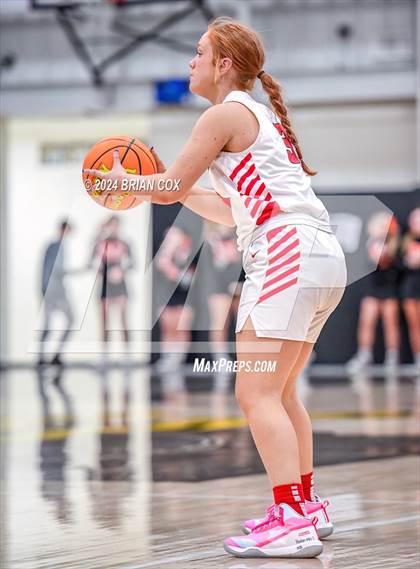 Thumbnail 1 in Tuckerman vs Newport (3A-2 District Tournament) photogallery.