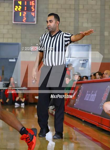 Thumbnail 2 in Rancho Christian vs. Gonzaga (Nike Extravaganza) photogallery.