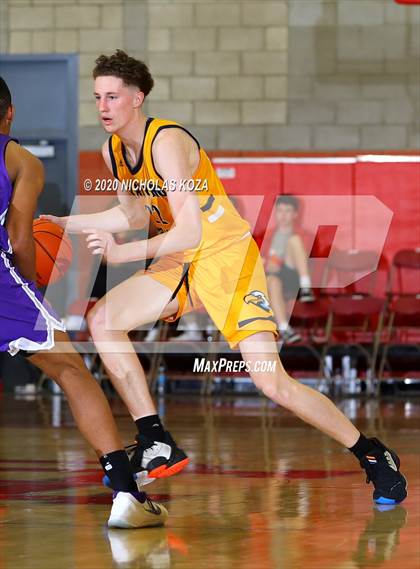 Thumbnail 2 in Rancho Christian vs. Gonzaga (Nike Extravaganza) photogallery.
