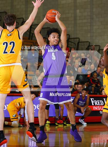 Thumbnail 3 in Rancho Christian vs. Gonzaga (Nike Extravaganza) photogallery.
