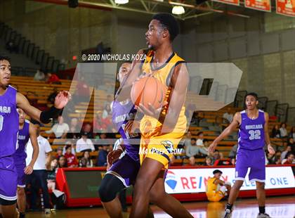 Thumbnail 2 in Rancho Christian vs. Gonzaga (Nike Extravaganza) photogallery.