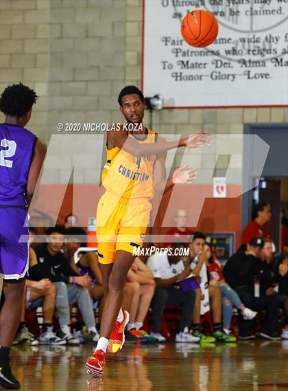 Thumbnail 2 in Rancho Christian vs. Gonzaga (Nike Extravaganza) photogallery.