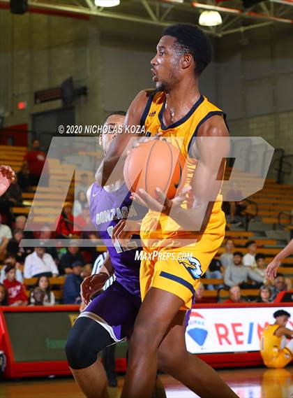 Thumbnail 3 in Rancho Christian vs. Gonzaga (Nike Extravaganza) photogallery.