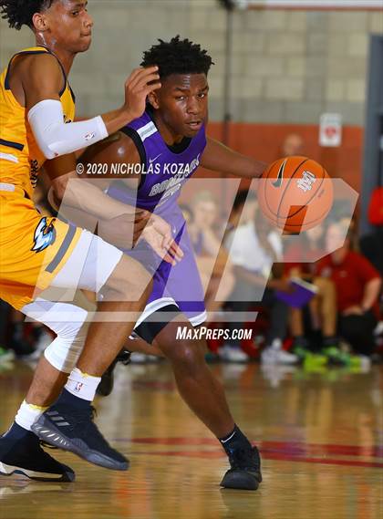 Thumbnail 1 in Rancho Christian vs. Gonzaga (Nike Extravaganza) photogallery.
