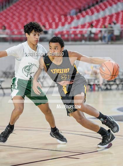 Thumbnail 1 in Bishop O'Dowd vs  Strake Jesuit (Section 7 Arizona Tournament) photogallery.