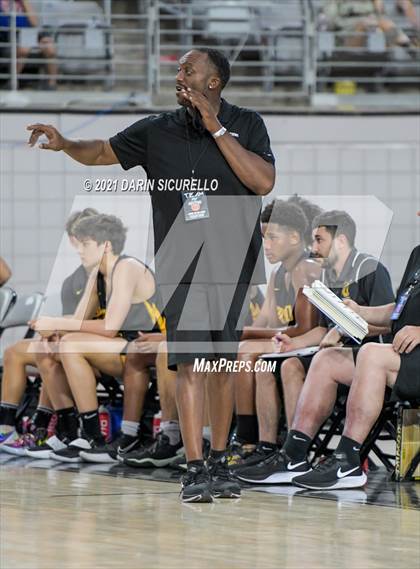 Thumbnail 2 in Bishop O'Dowd vs  Strake Jesuit (Section 7 Arizona Tournament) photogallery.